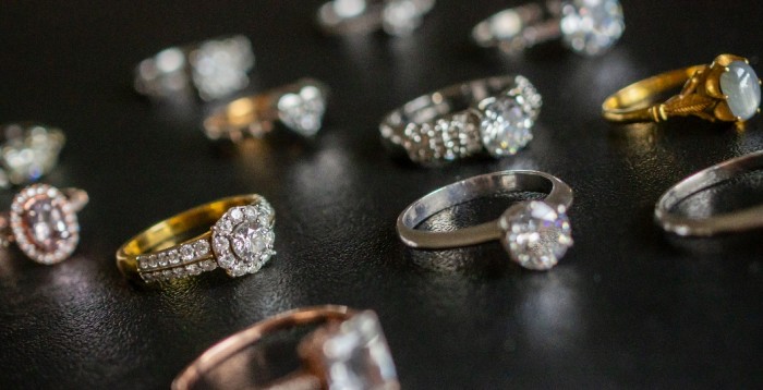 钻石珠宝行业消费群体偏移，恒信玺利2020积极落实国际精品品牌战略