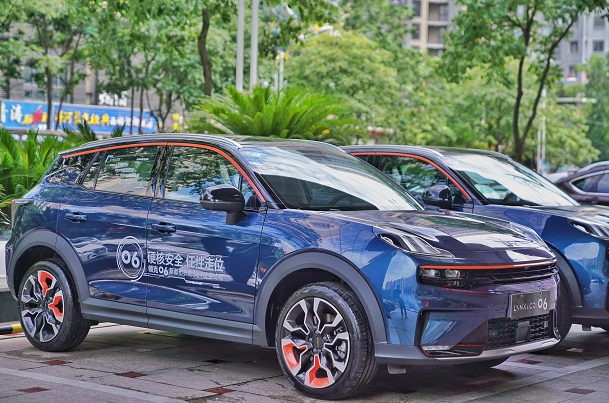亮相第12届中国车内环境论坛，领克06荣获国内首个汽车内饰材料生态产品认证