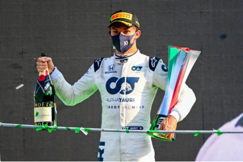 ScuderiaAlphaTauri Honda车队的皮埃尔・加斯利荣获F1首胜