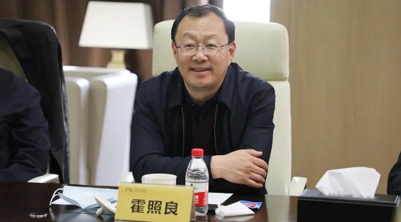 锡盟盟委副书记,盟长霍照良座谈会发言 会后,正镶白旗旗长苏鹏和吴玉