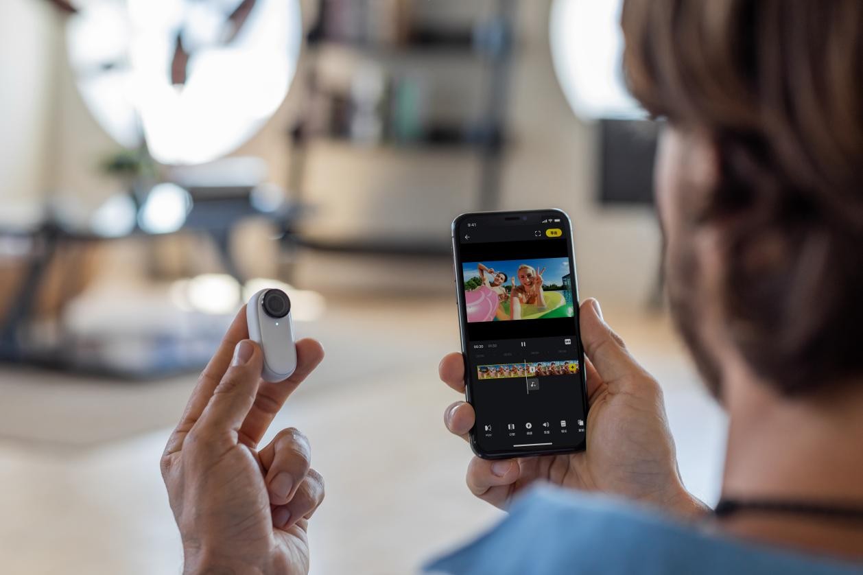 insta360影石go2正式亮相265克拇指相机小有可为