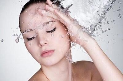 护肤品市场火爆，护肤品代加工企业诺斯贝尔创新研发泡泡爽肤水