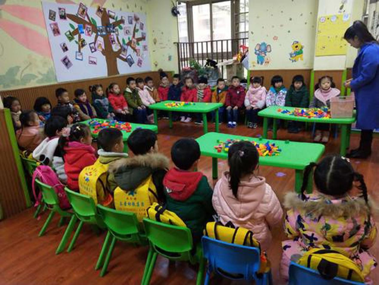 花果园白宫附近幼儿园的孩子“梦想成功”