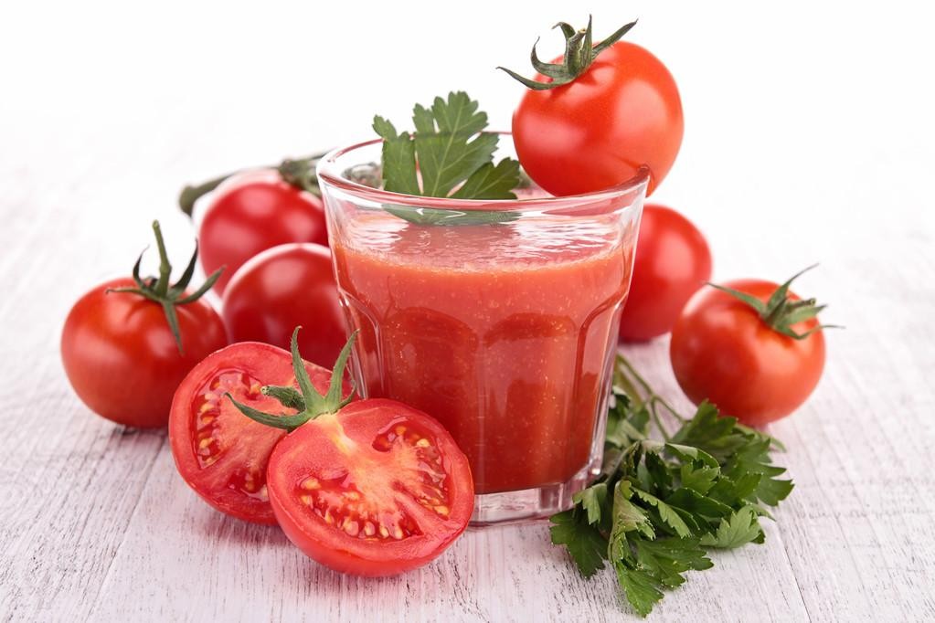 酸甜夏天 从一杯汇源100%番茄汁开始