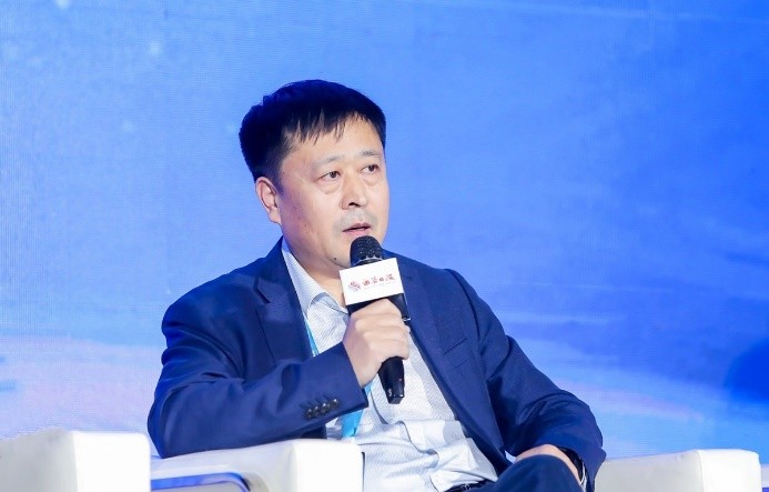 北汽蓝谷杨子发在2021汽车资本论坛发表讲话
