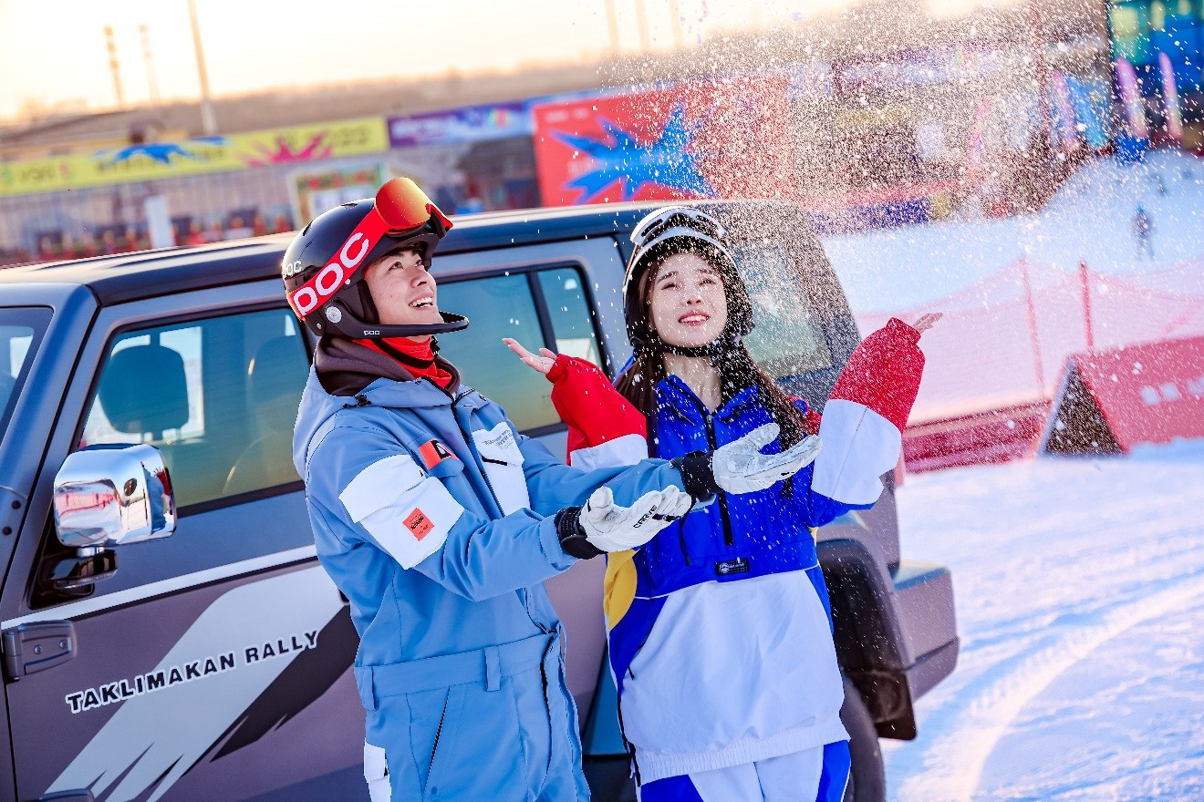 极致的越野体验，BJ40冰雪体验营即将颠覆你的想象