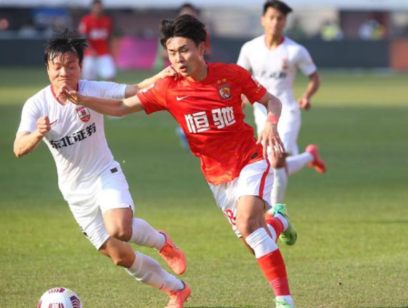 广药集团李楚源12年后与广州足球再结缘，继续演绎足球场上的辉煌