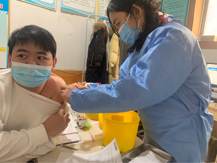 农发行景县支行全力做好疫苗接种工作