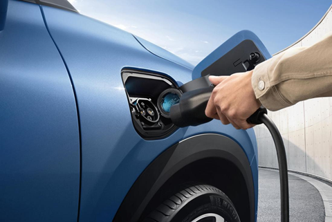 威马汽车补能网络开通超44万个充电桩，带来驾驶旅行快乐体验