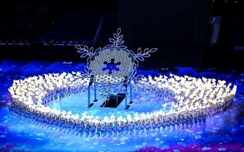 “微光”里的荣耀： 北京冬奥会里的志愿者，平凡又不凡图1