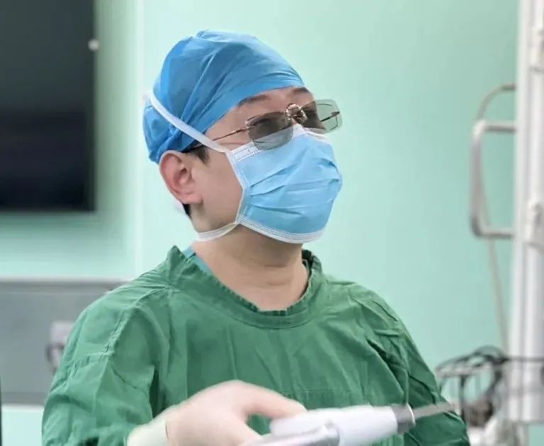 苏州明基医院成功开展腹腔镜下胰体尾切除+脾切除术