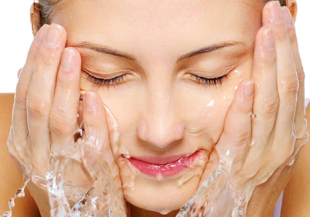 洗脸熊极简美容服务，清洁你的好肌肤