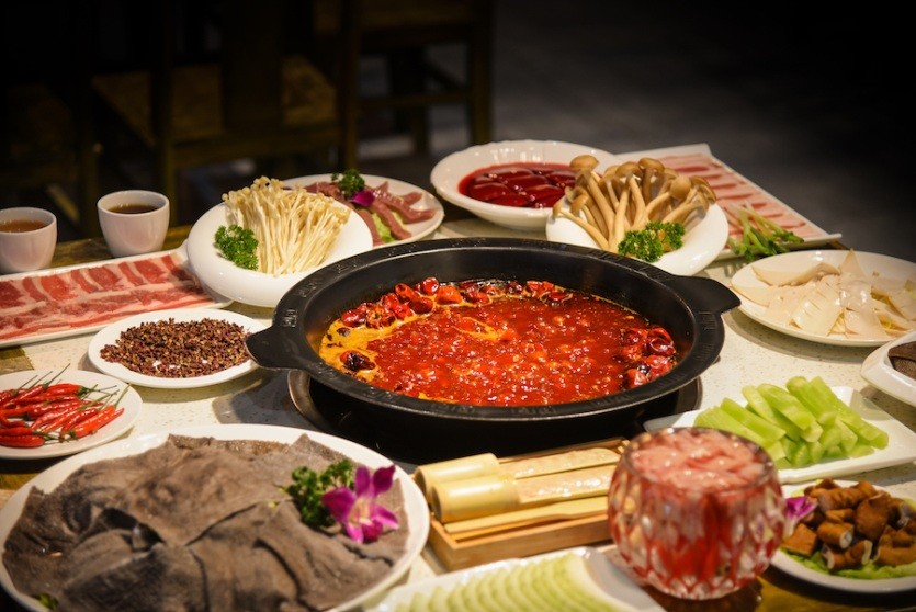 对每一粒芝麻的精挑细选，是馨田火锅油碟高品质的起点！	