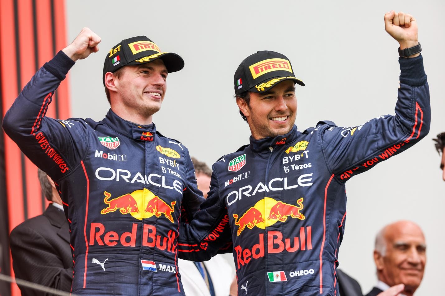 奥地利Red Bull Racing车队于伊莫拉精彩夺冠