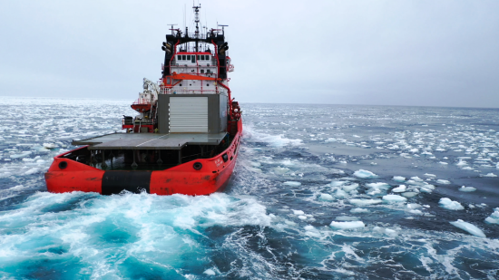 据外媒报道，截止2017年世界排名第8的破冰船——北京海洋领导者