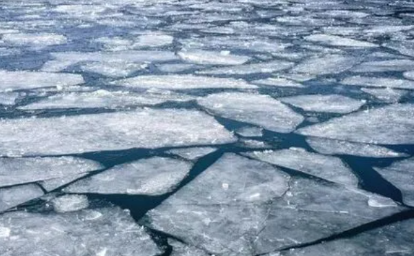 对欧洲水域冰中气体的新评估