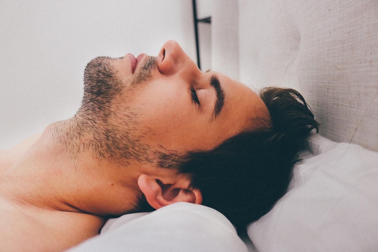 长期失眠怎么治最好？听专家怎么说