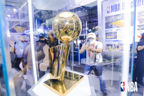 NBA再度亮相消博会 科技感十足为观众呈上篮球嘉年华