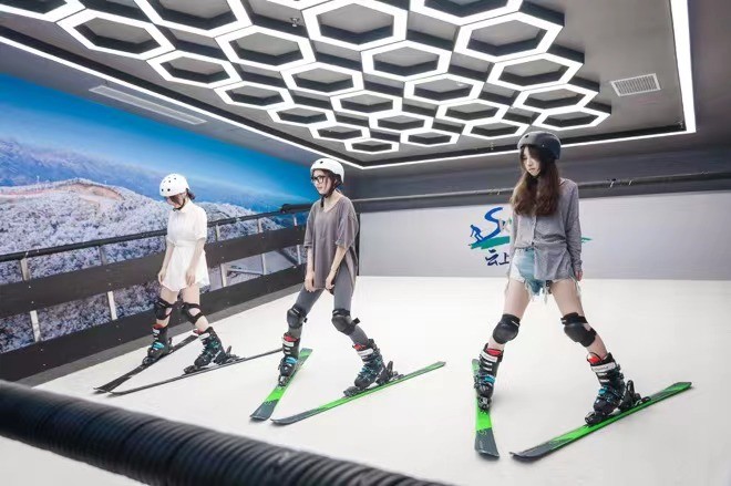 驰骋雪场不是梦！7月30日来云上草原城市滑雪店（百度云盘群入口杭州·滨江）开启滑雪修炼之旅-奇享网