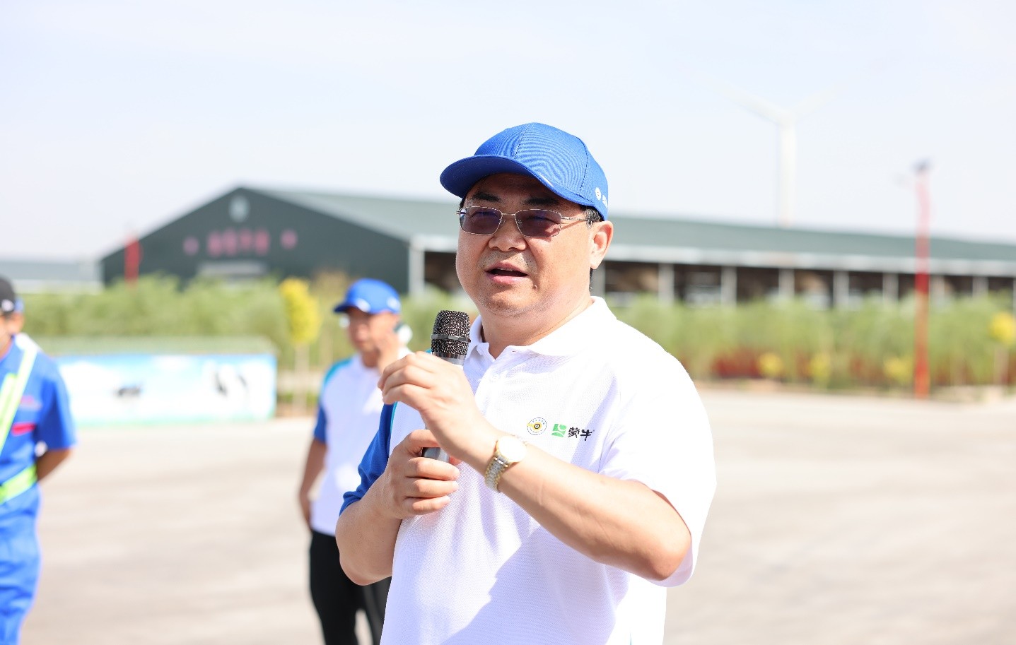 “中国奶业竞争力提升行动·数字奶牛金钥匙蒙牛专场”在宁夏召开