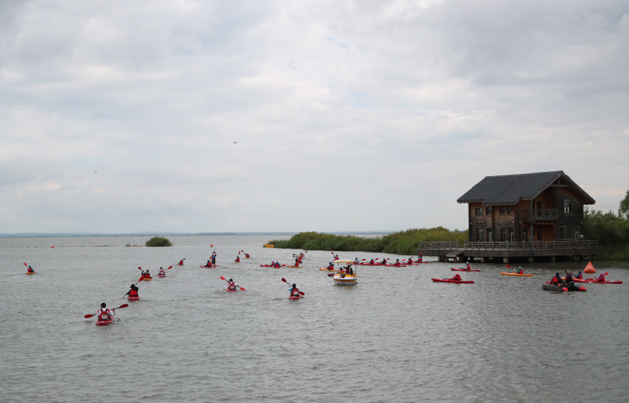 2022泛舟中国·全国皮划艇大会（鸡西兴凯湖站）正式开赛