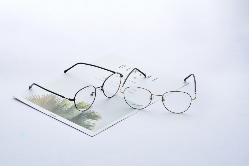 【经验】上海配眼镜哪里好？弄懂这些眼镜知识才能不被坑！