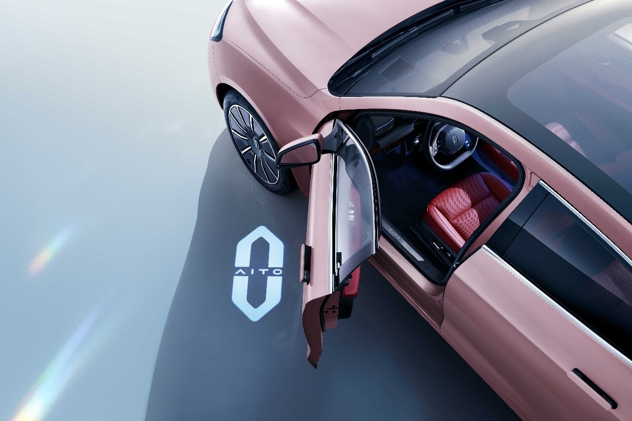 纯电车型问界M5 EV发布，赛力气汽车加速推进“一个平台，多技术路径”