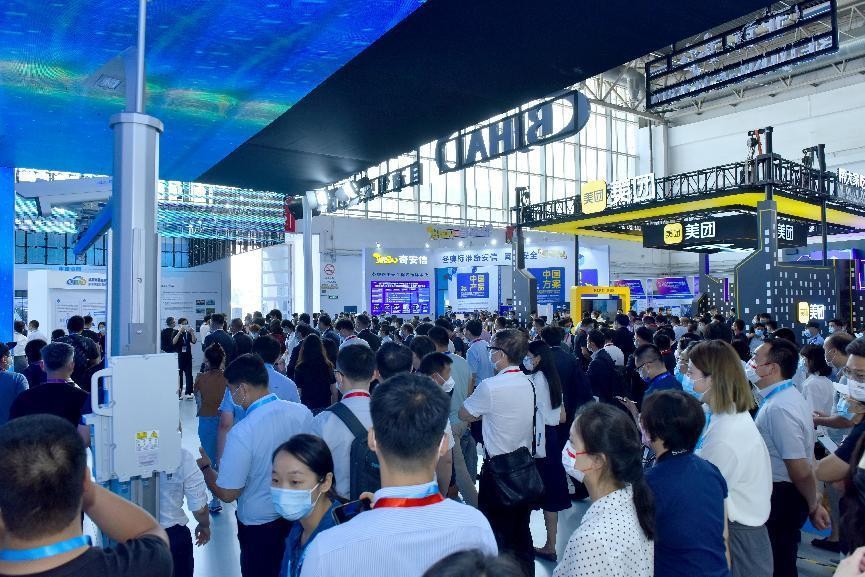 智能网联引领 服务全产业链  2022世界智能网联汽车大会展览会在京开幕