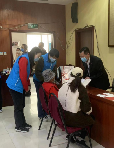 中华保险集团为银龄老人疫苗接种提供风险保障