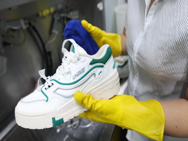 浣洗潮鞋回收：“双碳”下的企业责任