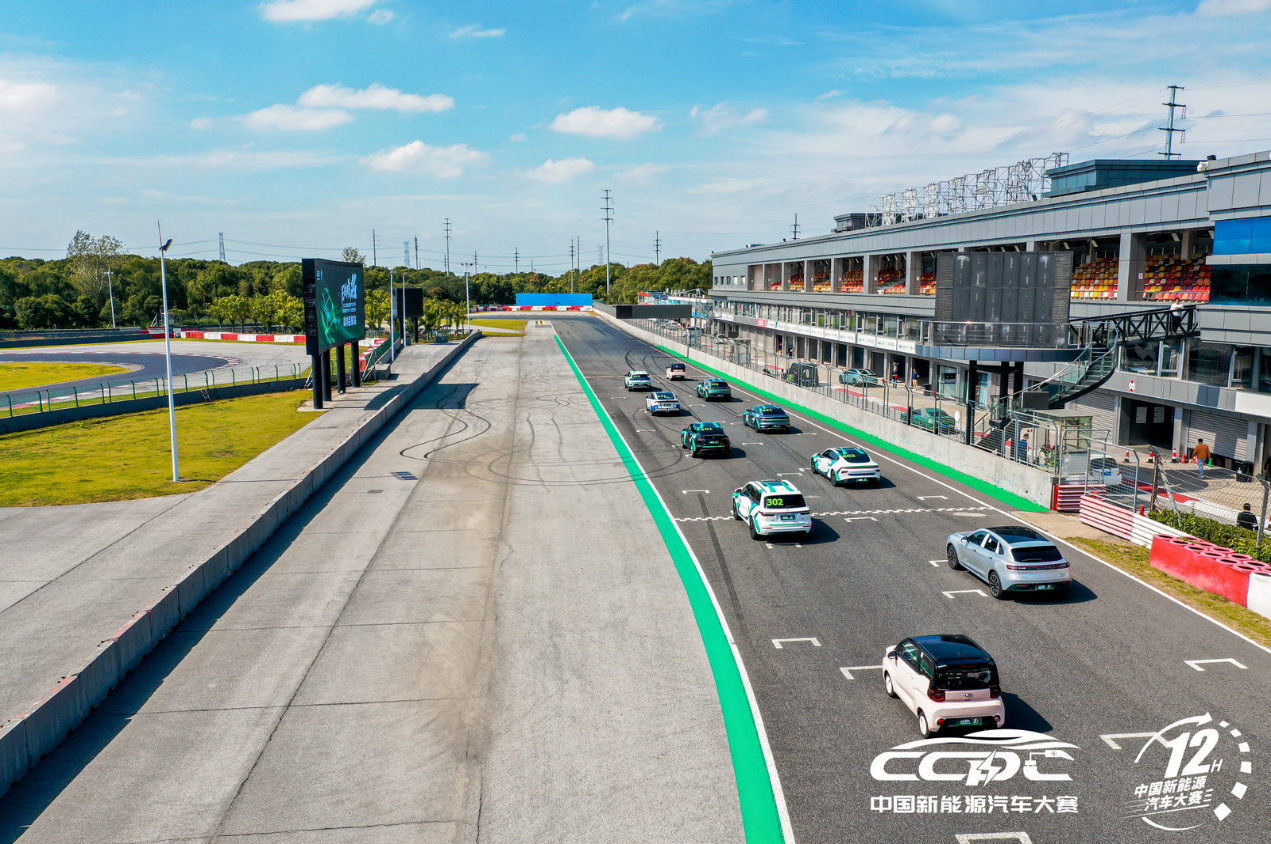 问界M5车队征战CCPC，新能源12小时耐力赛即将开赛
