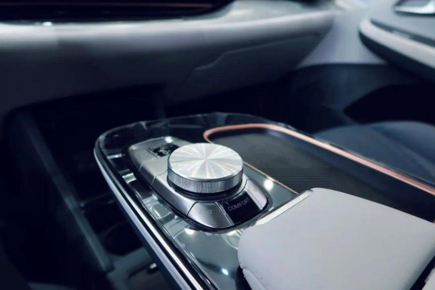 20万级的新卷王”问世，极狐阿尔法S 525S带来高端新体验-车市早报网