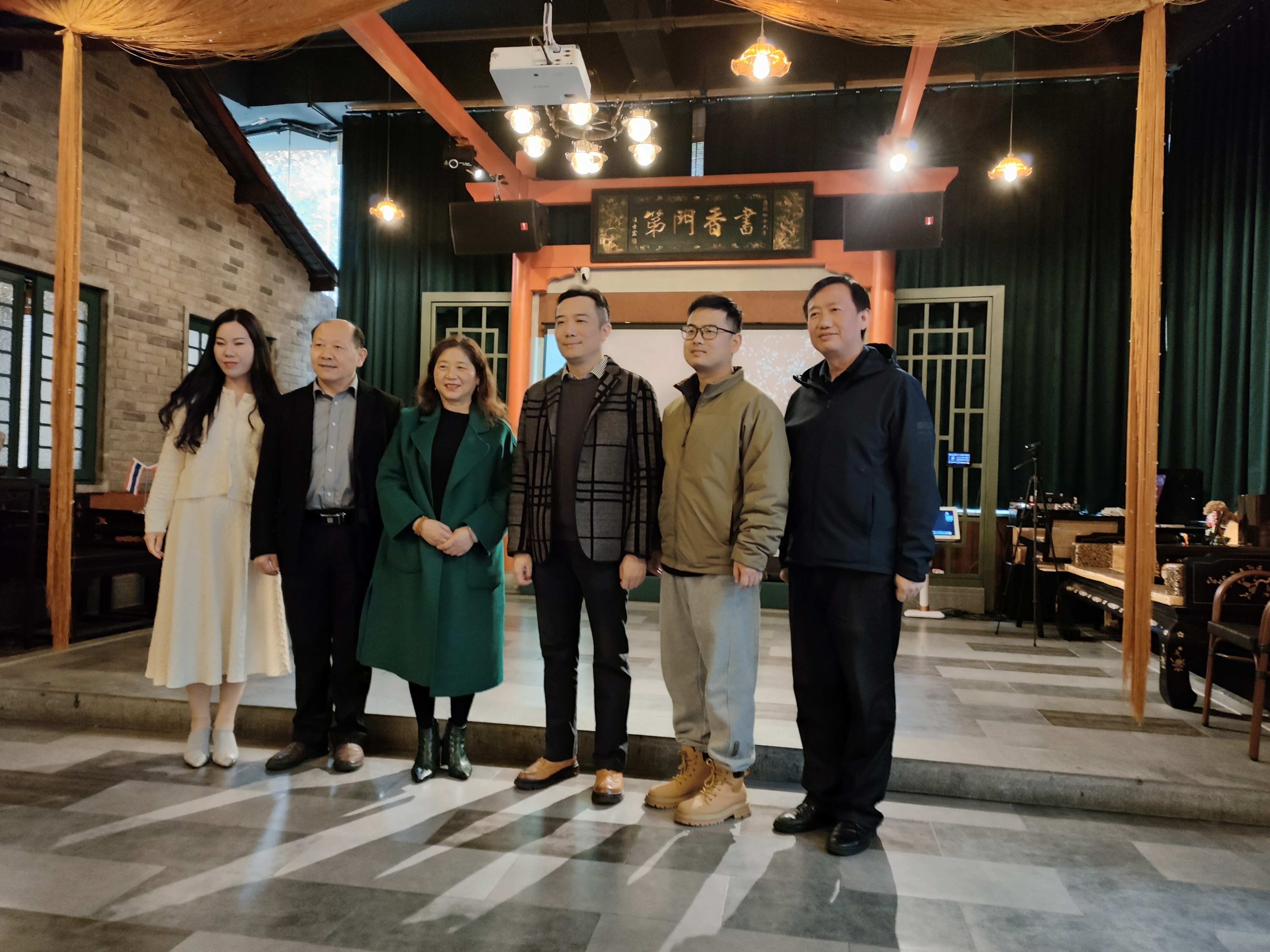 格中两国经济文化促进会一行到访武汉公共关系协会